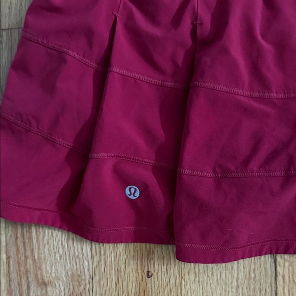 Lululemon Athletica Bold Red Skirt - Picture 3 of 4